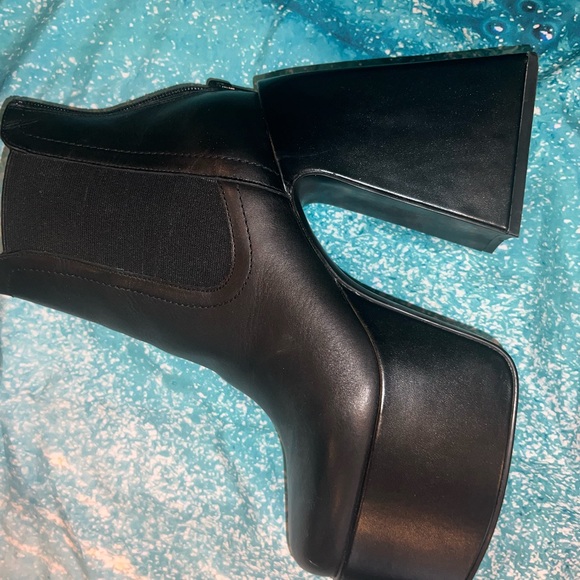 Worn 1x Steve Madden black platform boots. Women’s size 8 - Picture 10 of 13